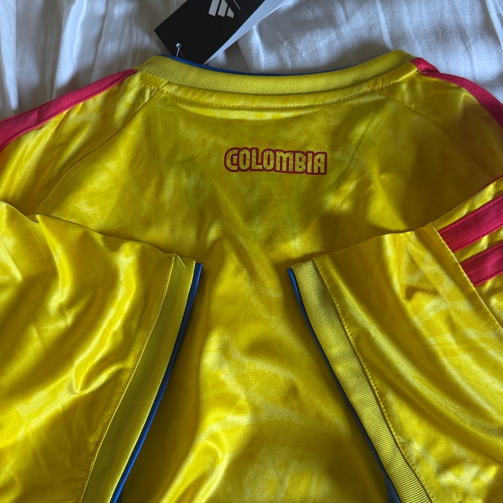 Colombia soccer Jersey adidas LARGE - Picture 3 of 5
